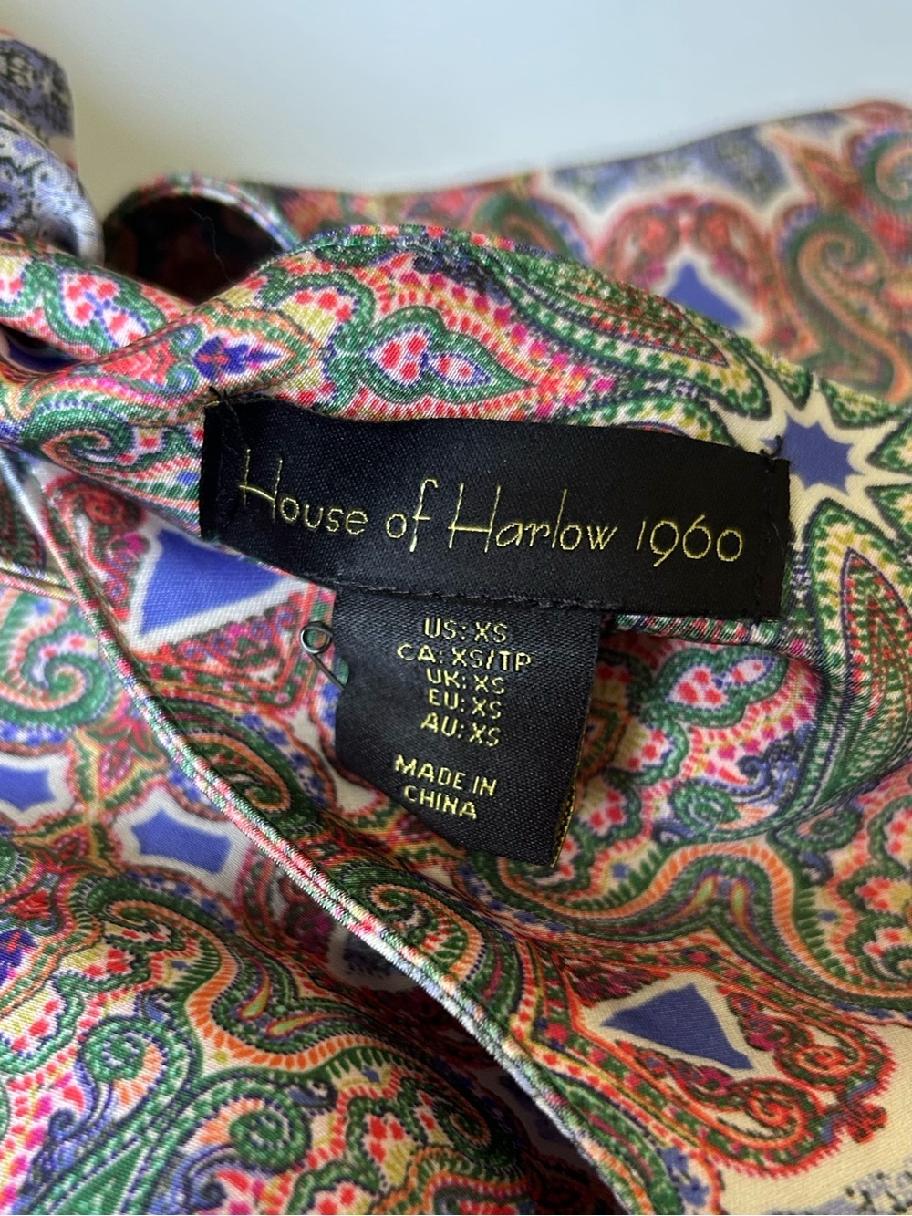 House of Harlow 1960 Y2K Aesthetic Colorful Kaleidoscope Boho Paisley Scarf Top - Picture 5 of 5
